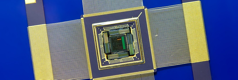 精細(xì)陶瓷壓縮強(qiáng)度試驗(yàn)